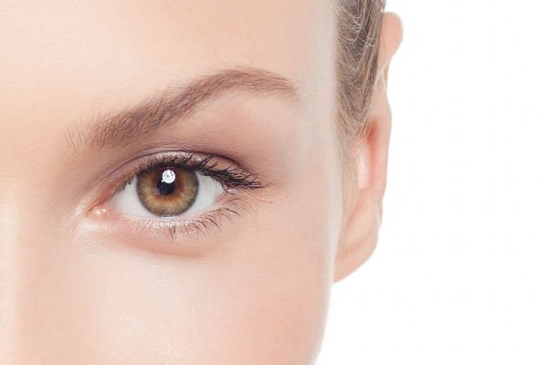 Laser blepharoplasty achieves complete rejuvenation of the eyes