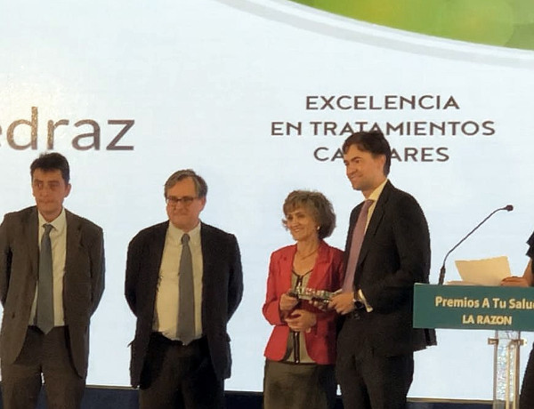 Dr Pedraz, award of excellence in hair treatments
